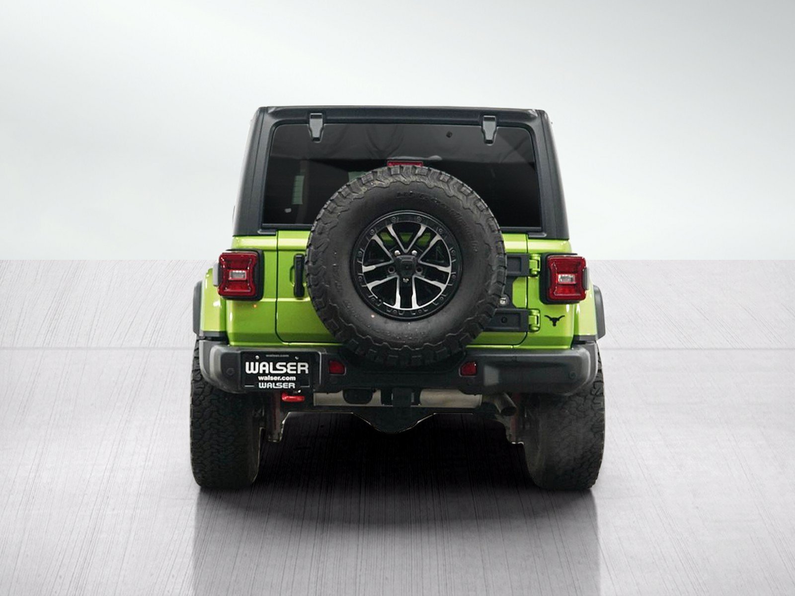 Used 2025 Jeep Wrangler Unlimited Rubicon w/ XTREMEE 35" Tire Package AWD/4WD image 4