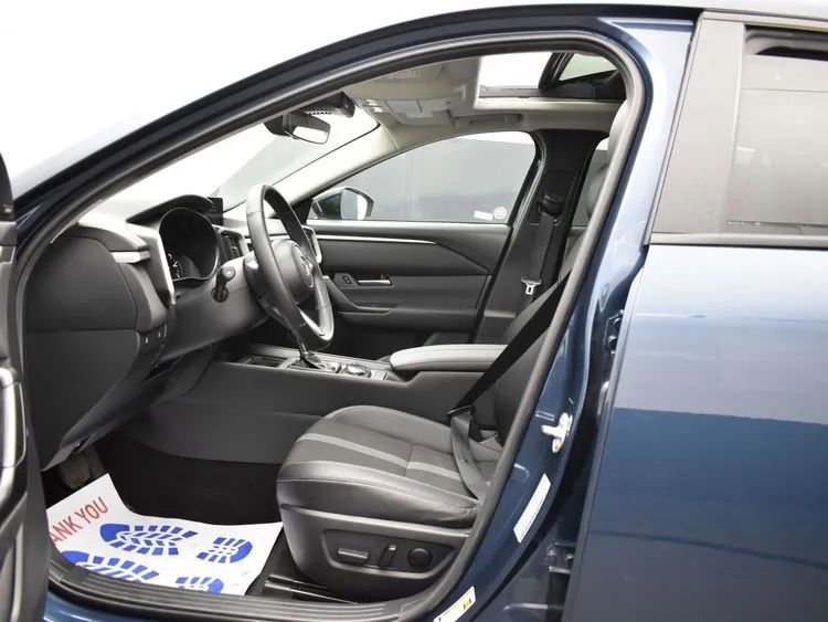 Used 2025 MAZDA CX-50 AWD 2.5 S w/ Premium Package image 14