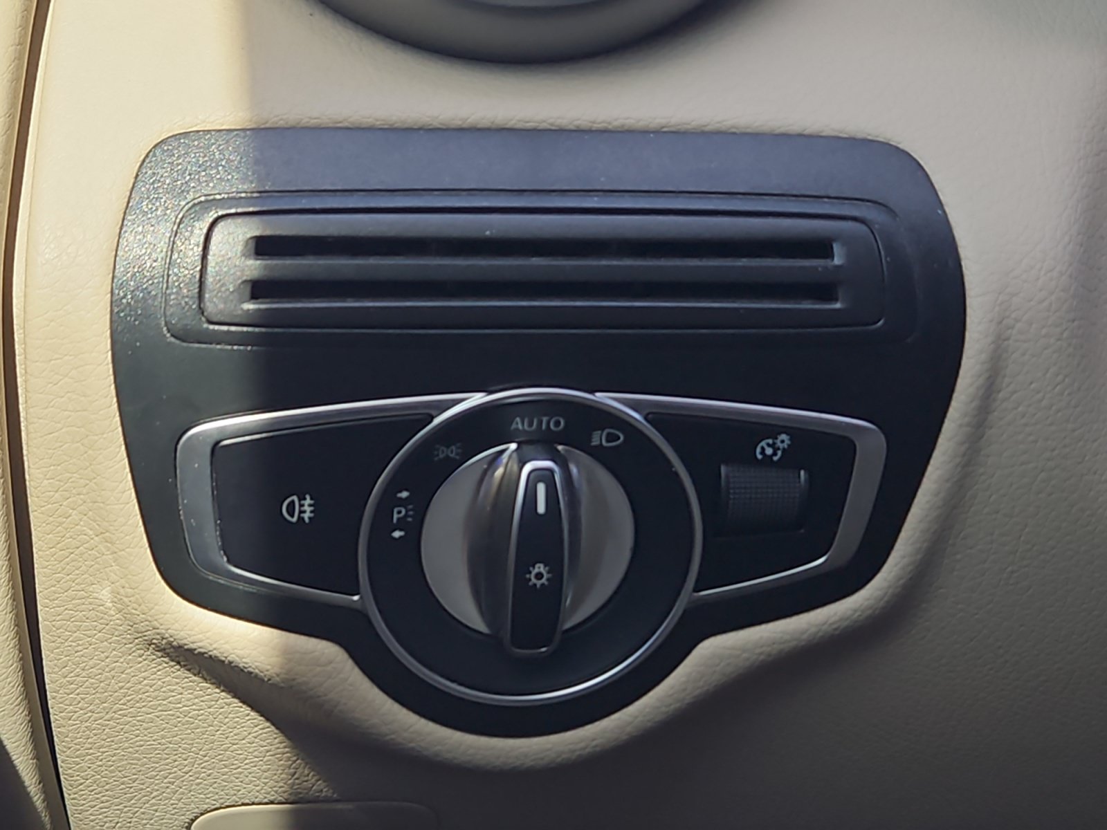 Certified 2020 Mercedes-Benz GLC 300 image 21