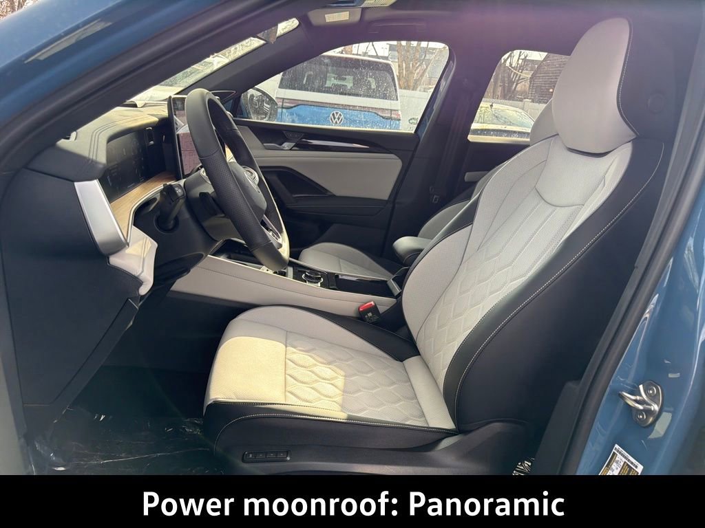 New 2026 Volkswagen Tiguan SEL R-Line image 10