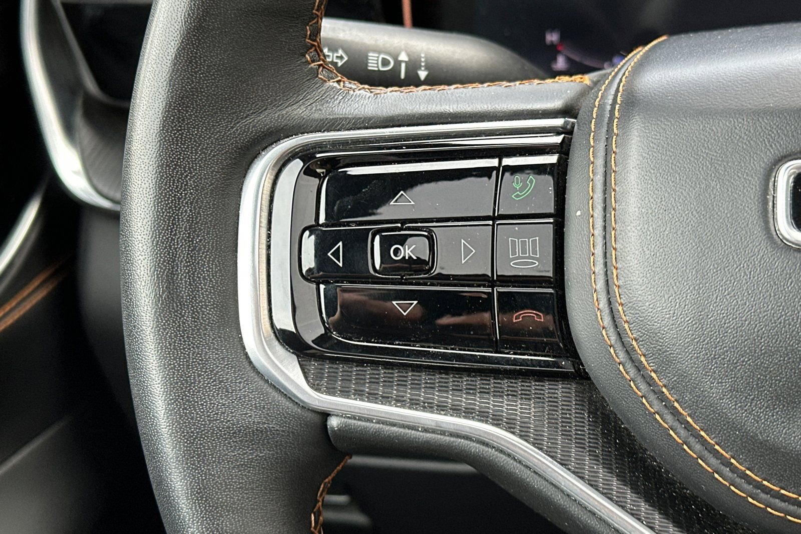 Used 2024 Jeep Grand Wagoneer L Series III w/ Quick Order Packagew 28T image 31