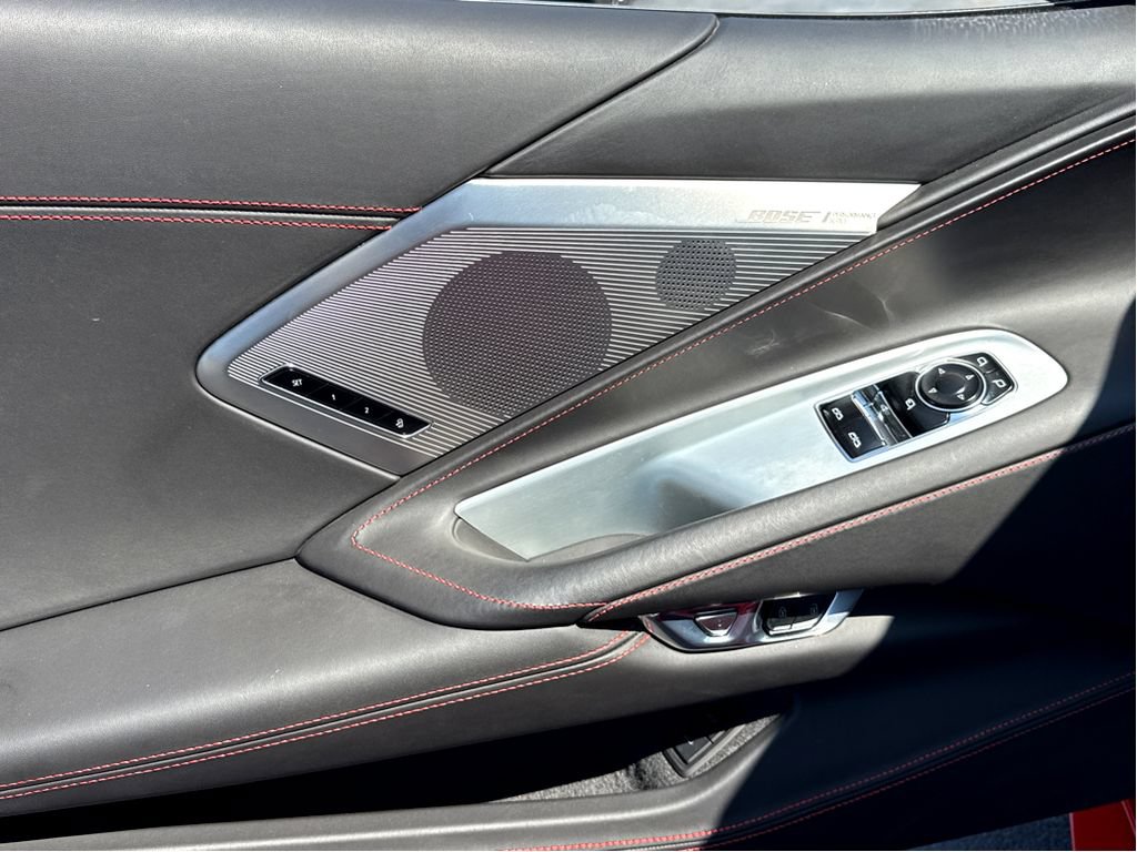 Used 2025 Chevrolet Corvette Stingray Premium Cpe w/ Z51 Performance Package RWD image 11
