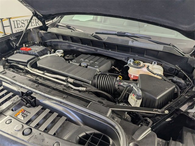 Used 2025 Chevrolet Silverado 1500 LT image 35