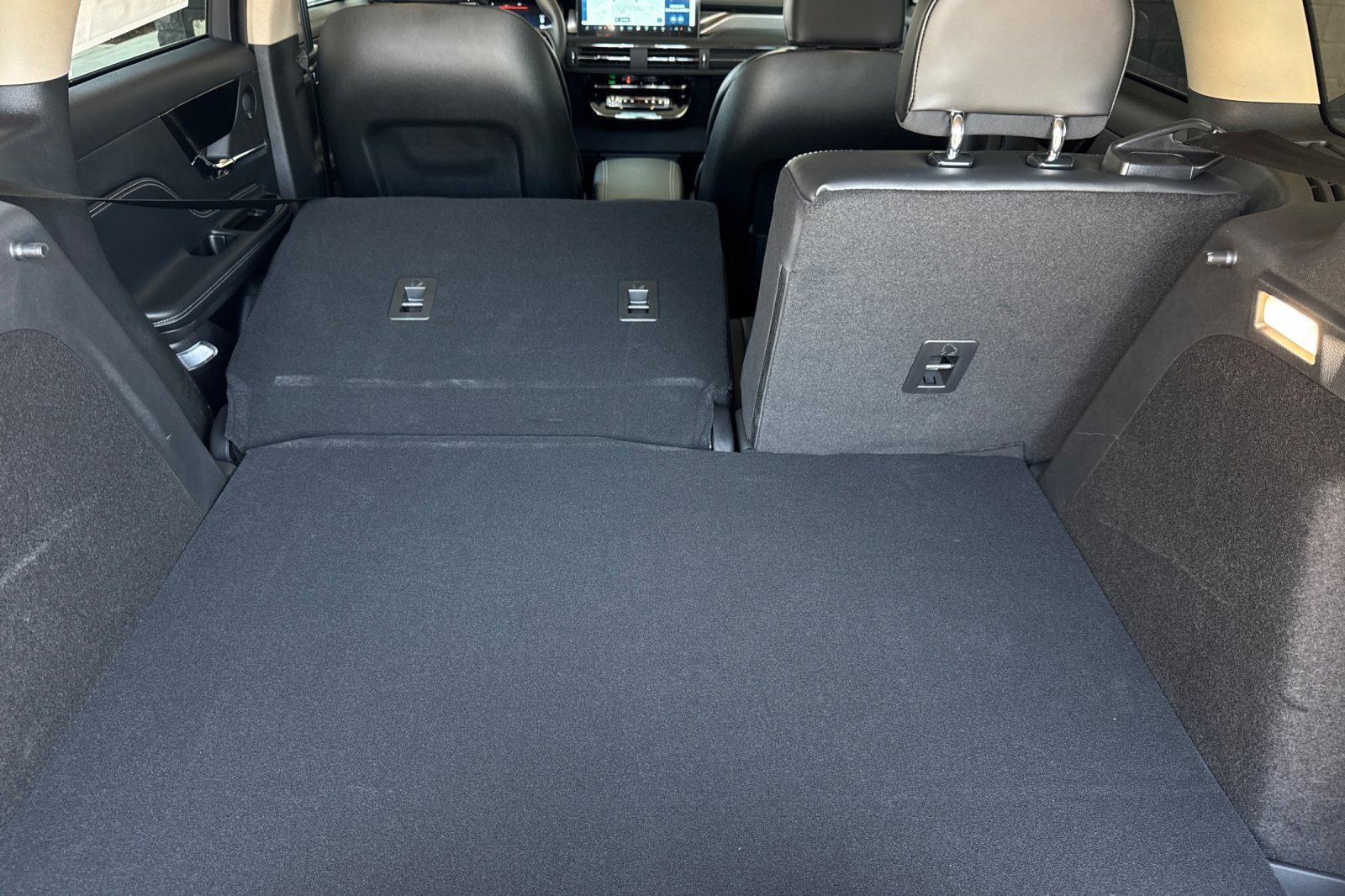 New 2025 Lincoln Corsair Reserve w/ Equipment Group 202A image 14