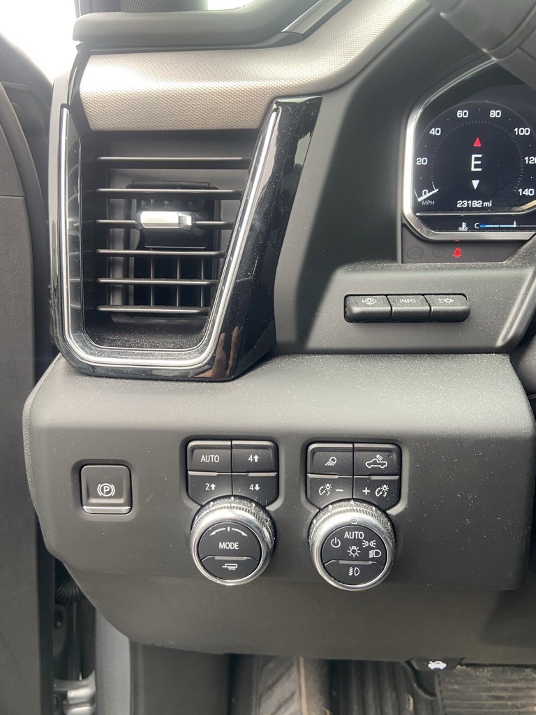 Used 2024 GMC Sierra 1500 Denali image 16