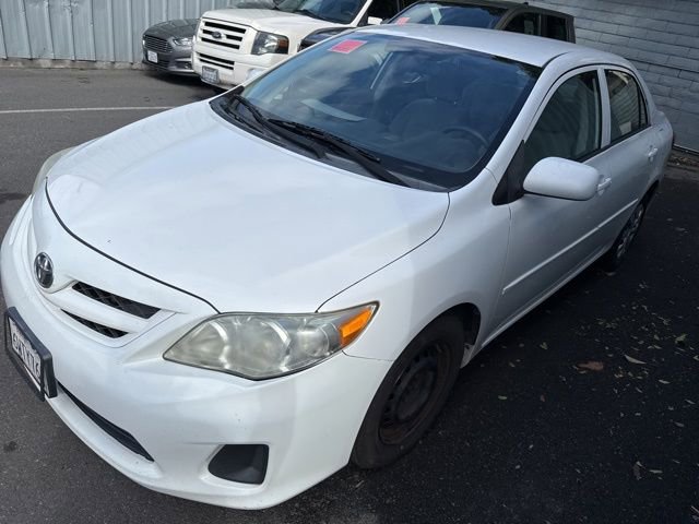 Used 2012 Toyota Corolla L image 2