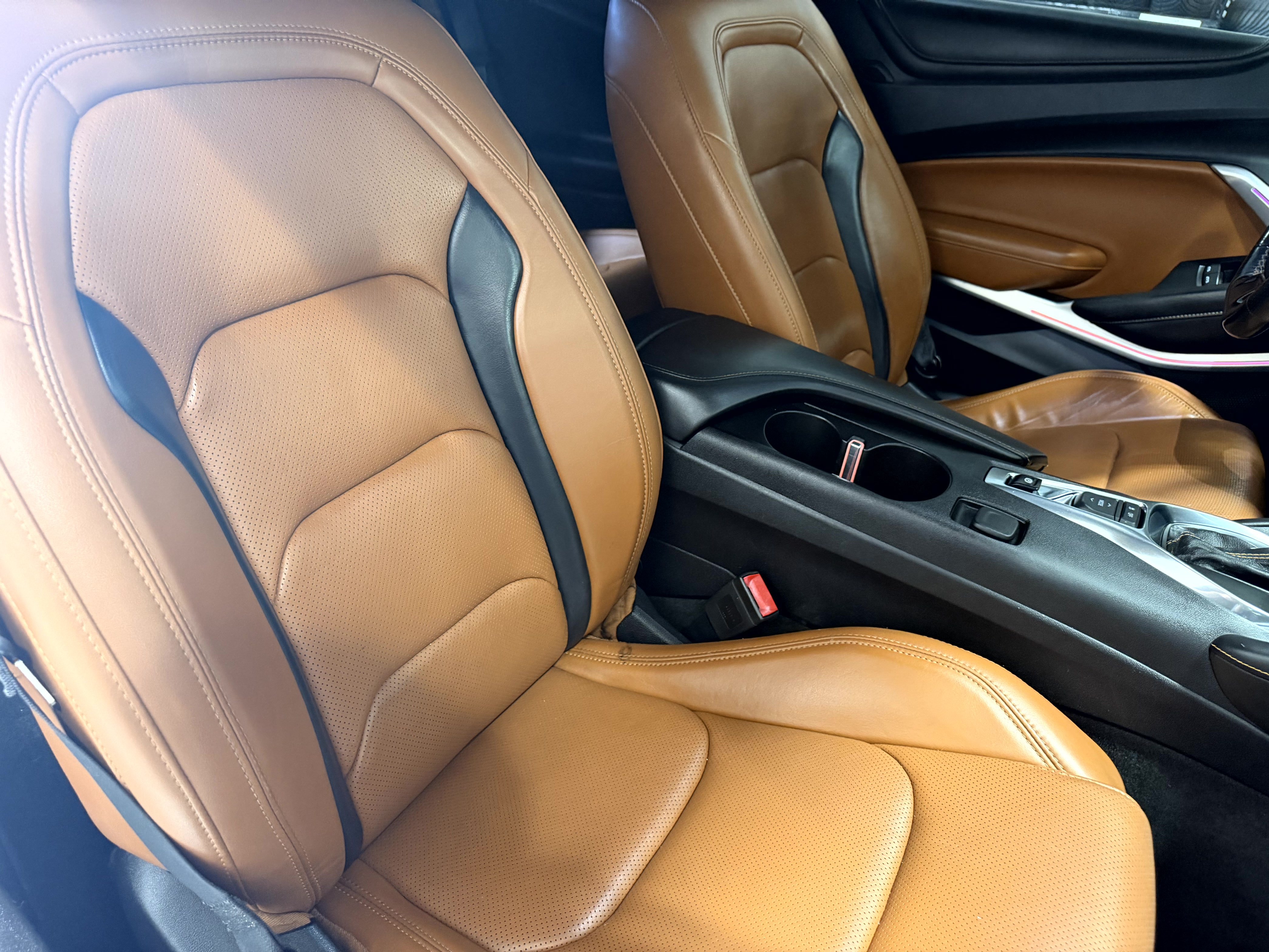 Used 2019 Chevrolet Camaro LT RWD image 26