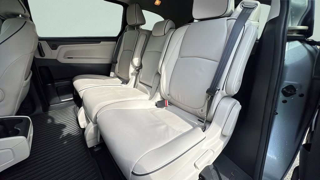 Used 2025 Honda Odyssey Touring image 10