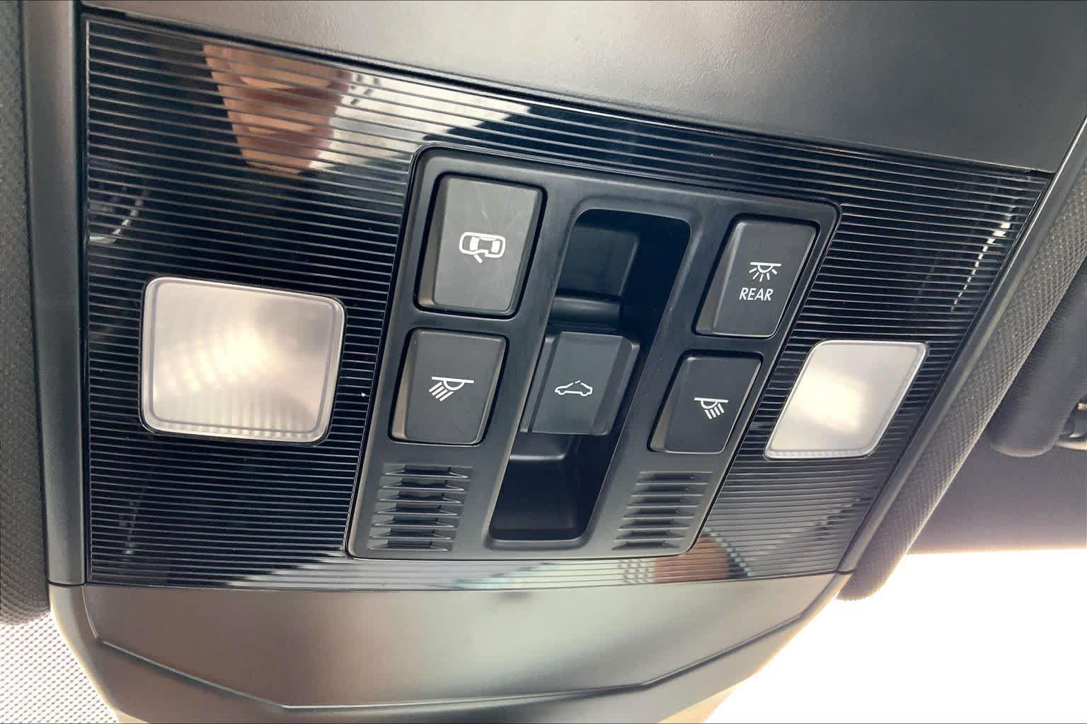 Used 2025 Volkswagen Jetta GLI Autobahn FWD image 34
