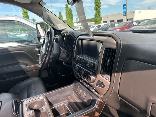 Used 2019 GMC Sierra 3500 Denali w/ Duramax Plus Package AWD/4WD image 15