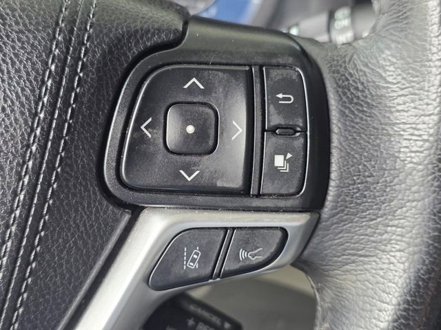 Used 2020 Toyota Sienna XLE image 28