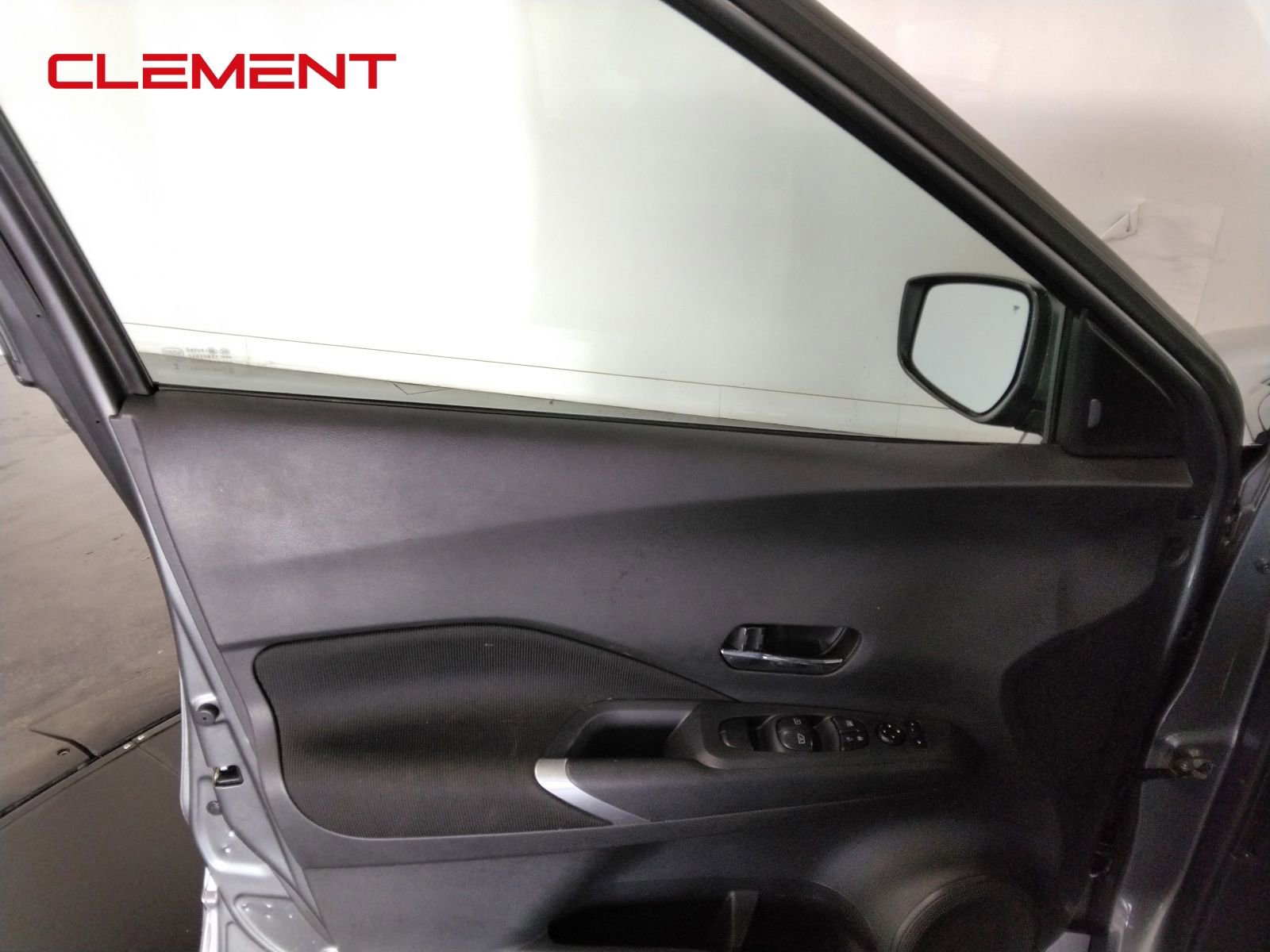 Used 2024 Nissan Kicks SV image 23