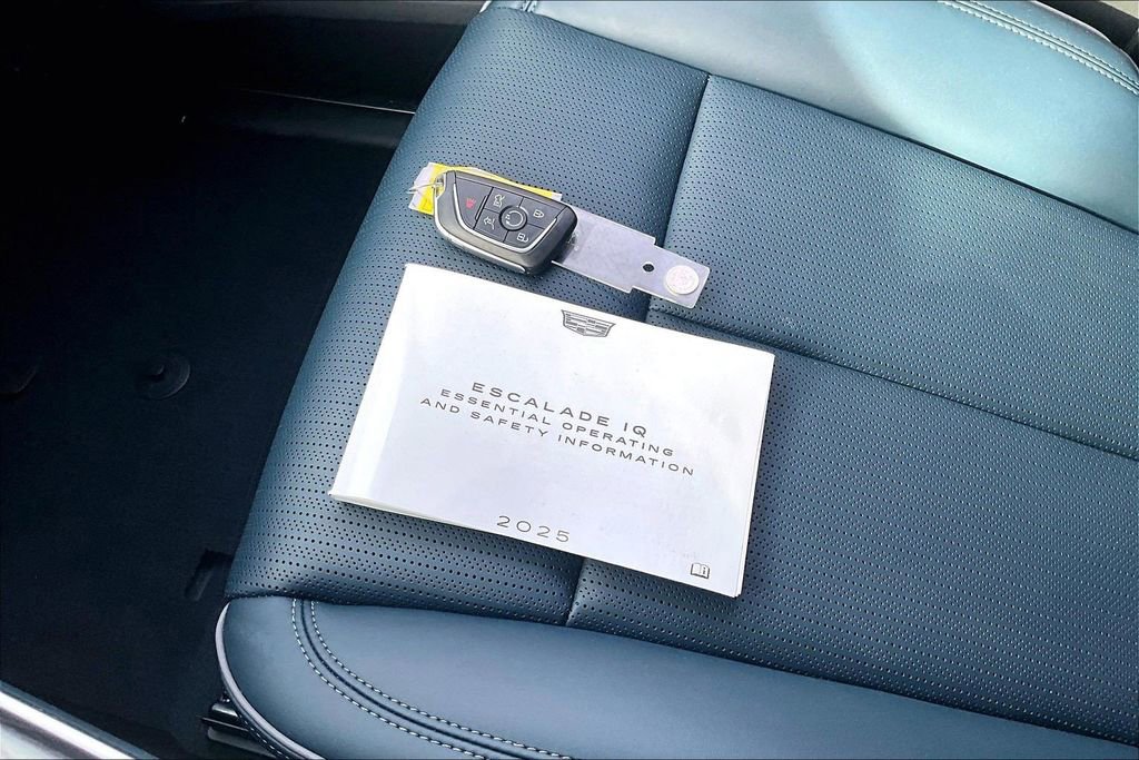 Certified 2025 Cadillac Escalade IQ Sport 2 image 35