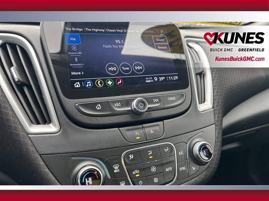 Used 2024 Chevrolet Malibu LT image 28