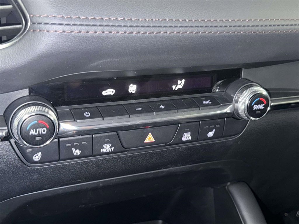 Used 2023 MAZDA MAZDA3 2.5 Turbo Sedan w/Premium Plus image 24