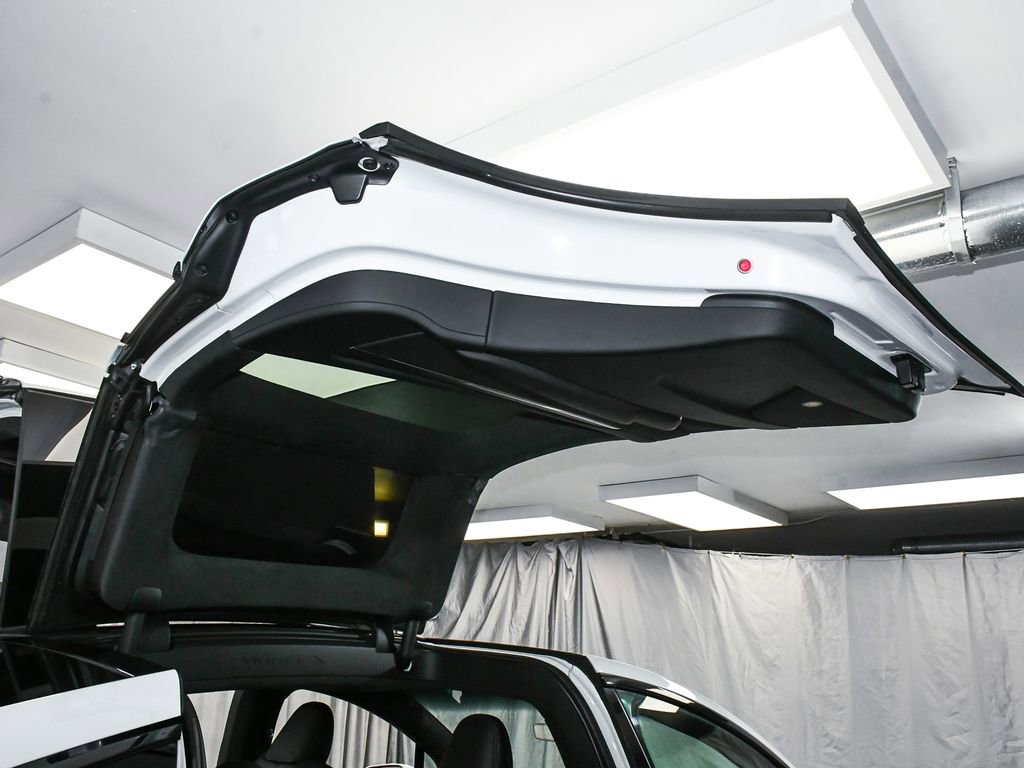 Used 2023 Tesla Model X AWD/4WD image 17