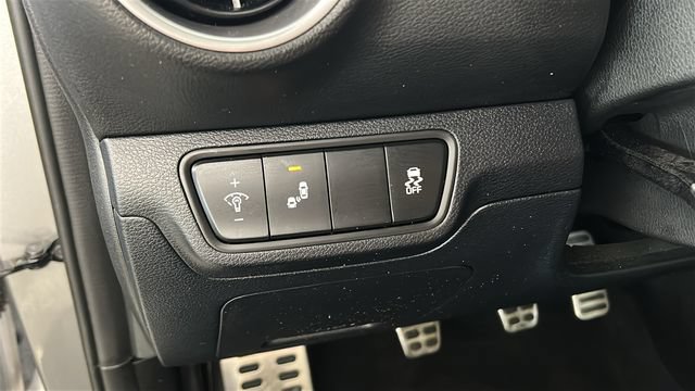 Used 2022 Kia Forte GT FWD image 19