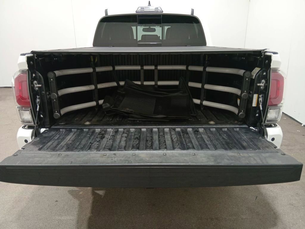 Used 2017 Toyota Tacoma TRD Pro image 5