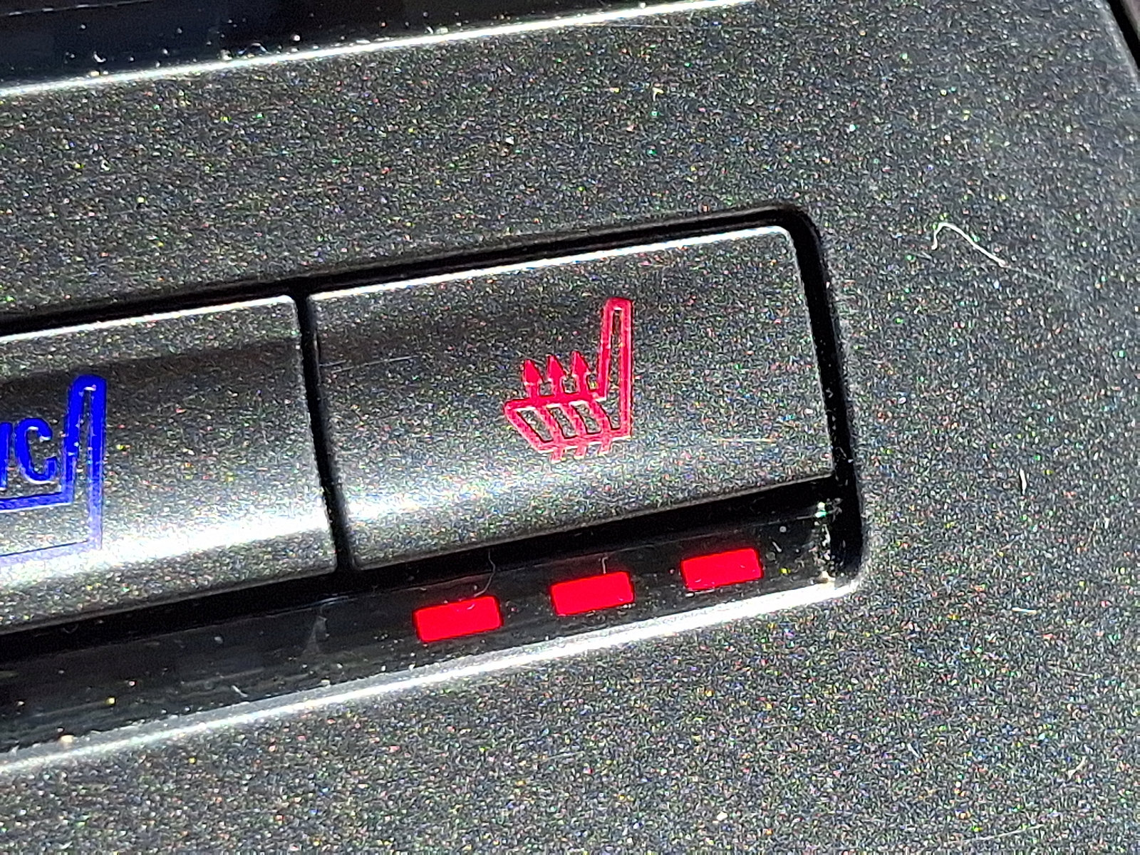 Used 2016 Lincoln MKX Reserve w/ Driver Assistance Package AWD/4WD image 25