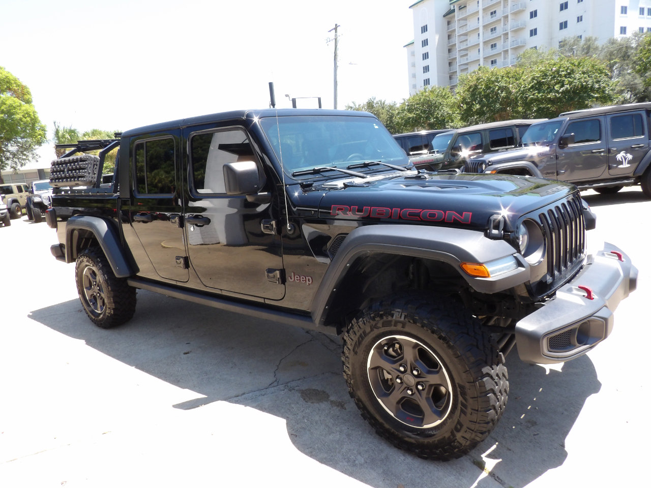 Used 2023 Jeep Gladiator Rubicon w/ LED Lighting Group image 4