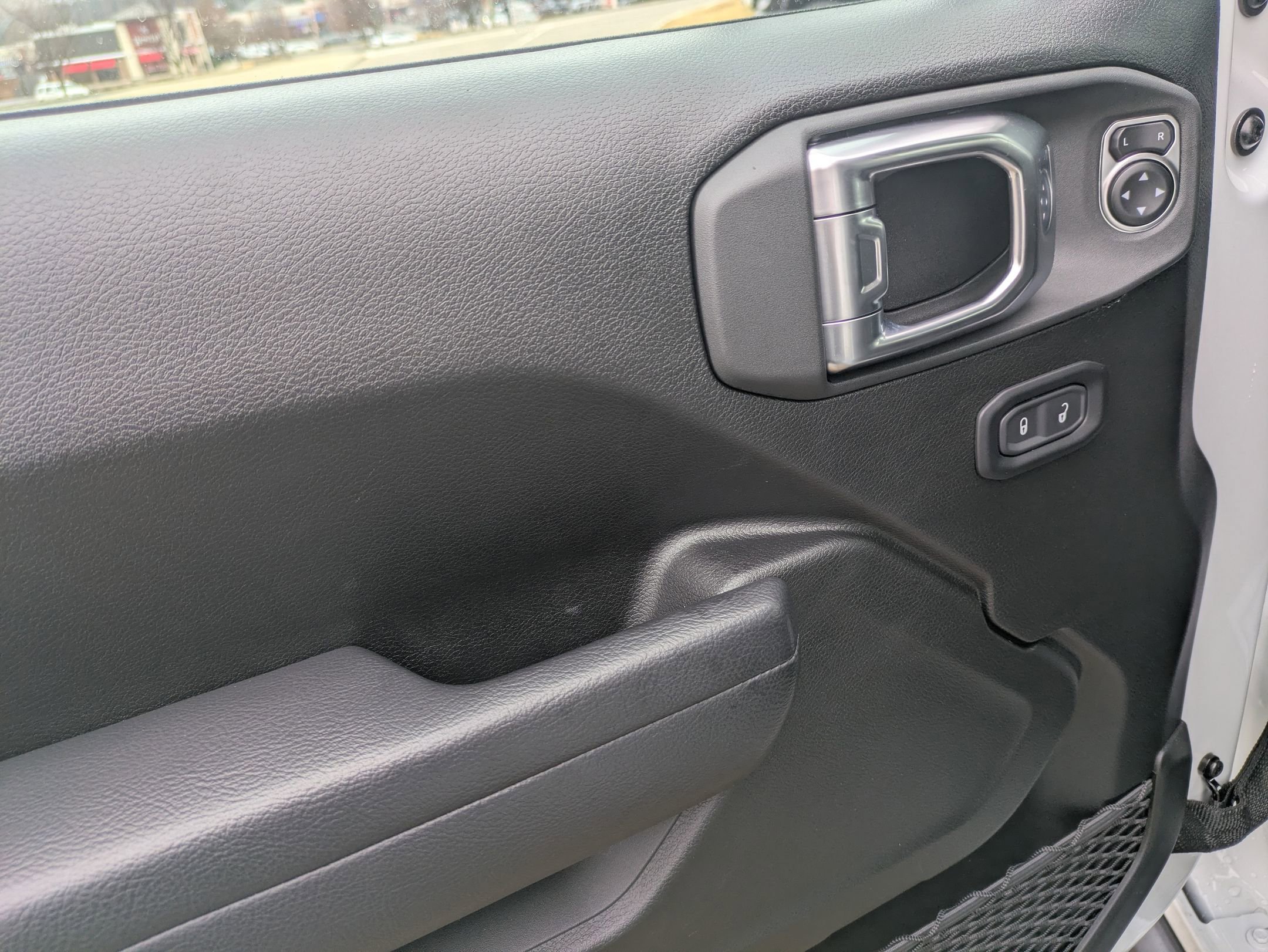 Used 2025 Jeep Gladiator Sport image 11