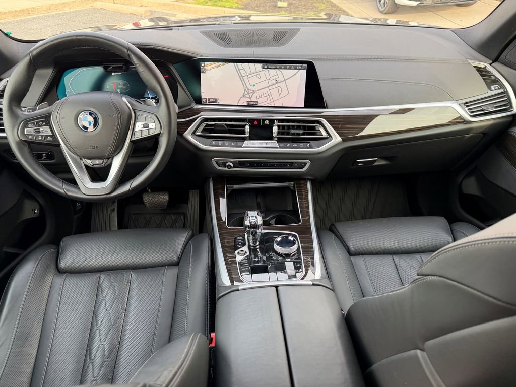 Used 2023 BMW X5 xDrive45e w/ Executive Package image 2