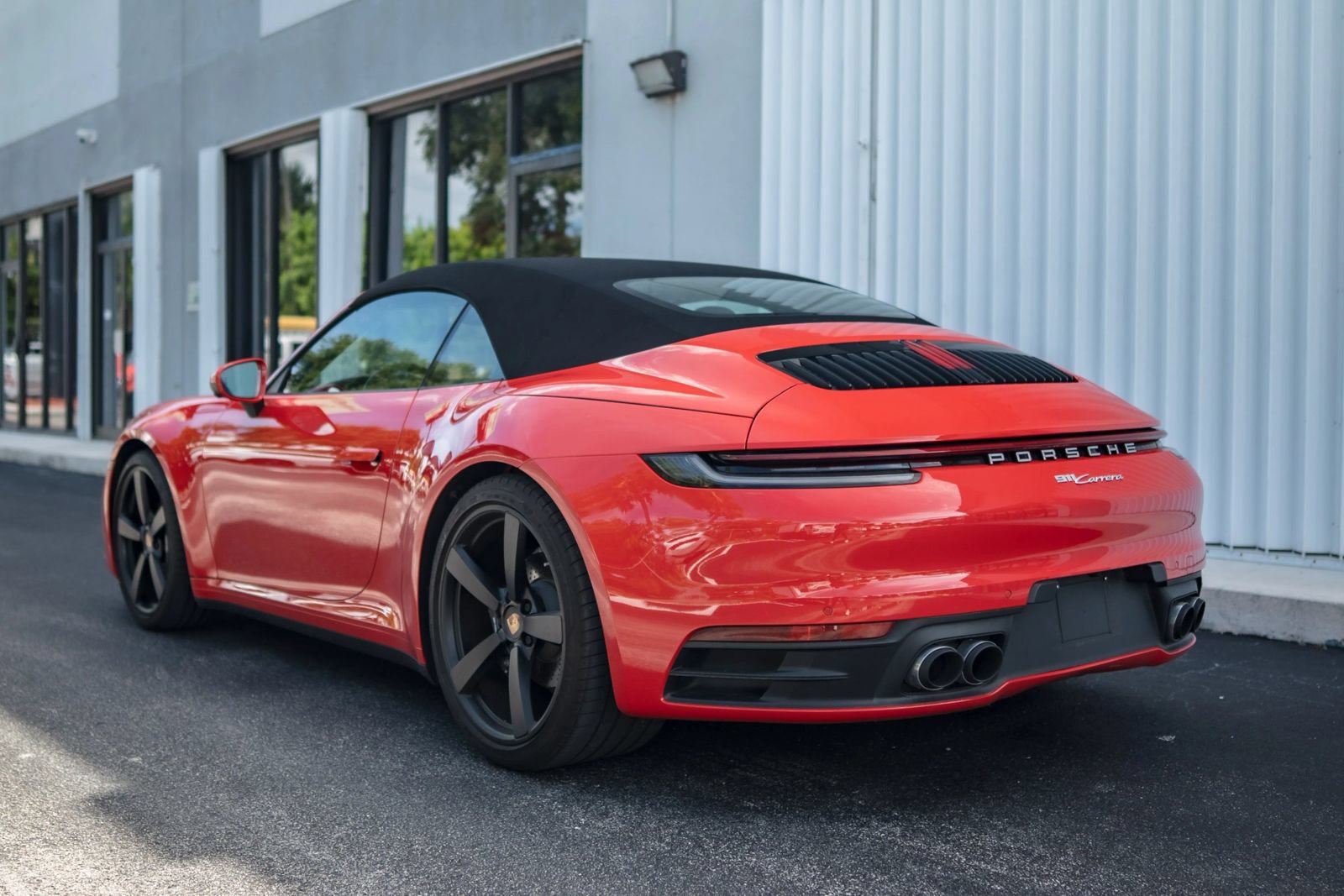 Used 2022 Porsche 911 Carrera w/ Premium Package RWD image 7