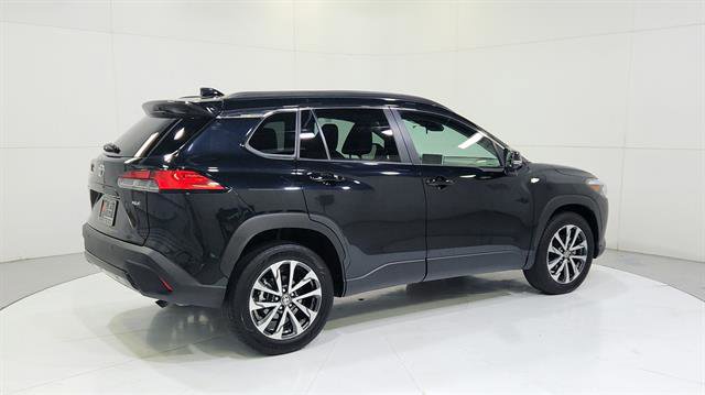 Used 2025 Toyota Corolla Cross XLE image 8