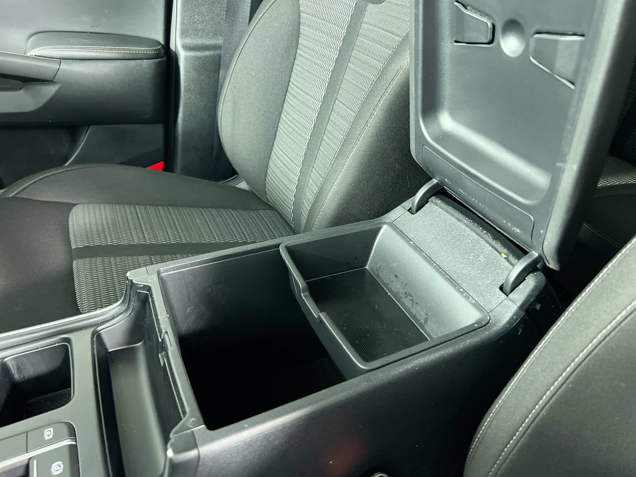New 2026 Kia Sorento LX FWD image 18