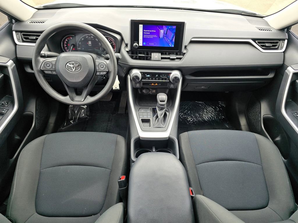 Used 2023 Toyota RAV4 LE image 21