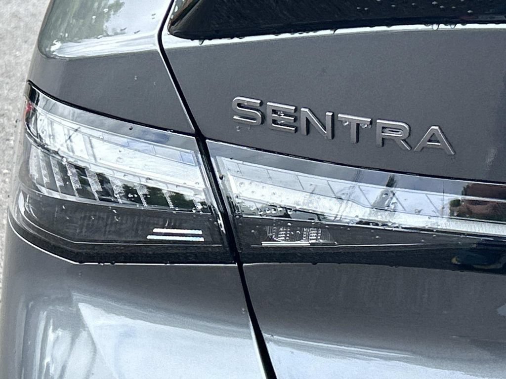 New 2026 Nissan Sentra SR w/ Floor Mat Package FWD image 12
