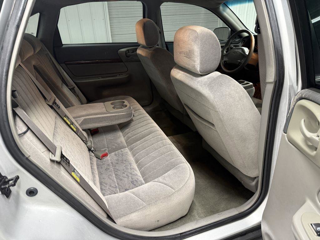 Used 2003 Chevrolet Impala Sedan w/ Preferred Equipment Group image 32