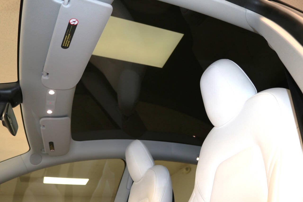 Used 2023 Tesla Model Y Long Range AWD/4WD image 86