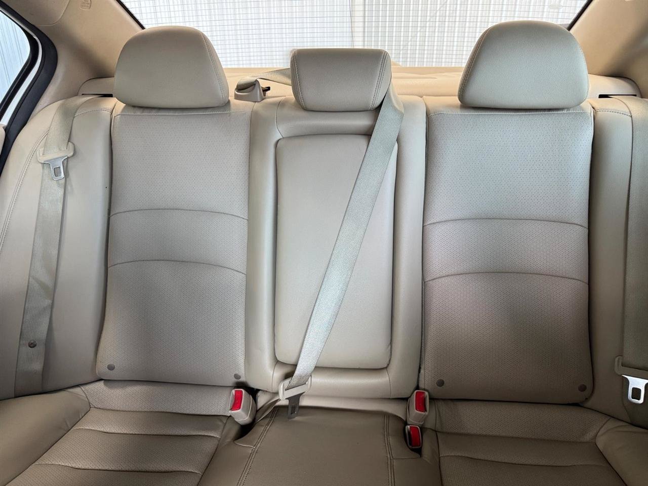Used 2016 Honda Accord Touring image 10