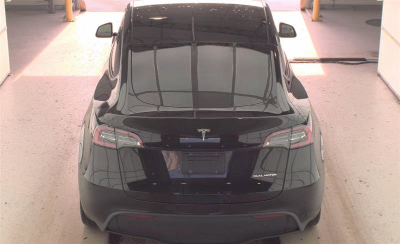 Used 2023 Tesla Model Y Long Range image 8