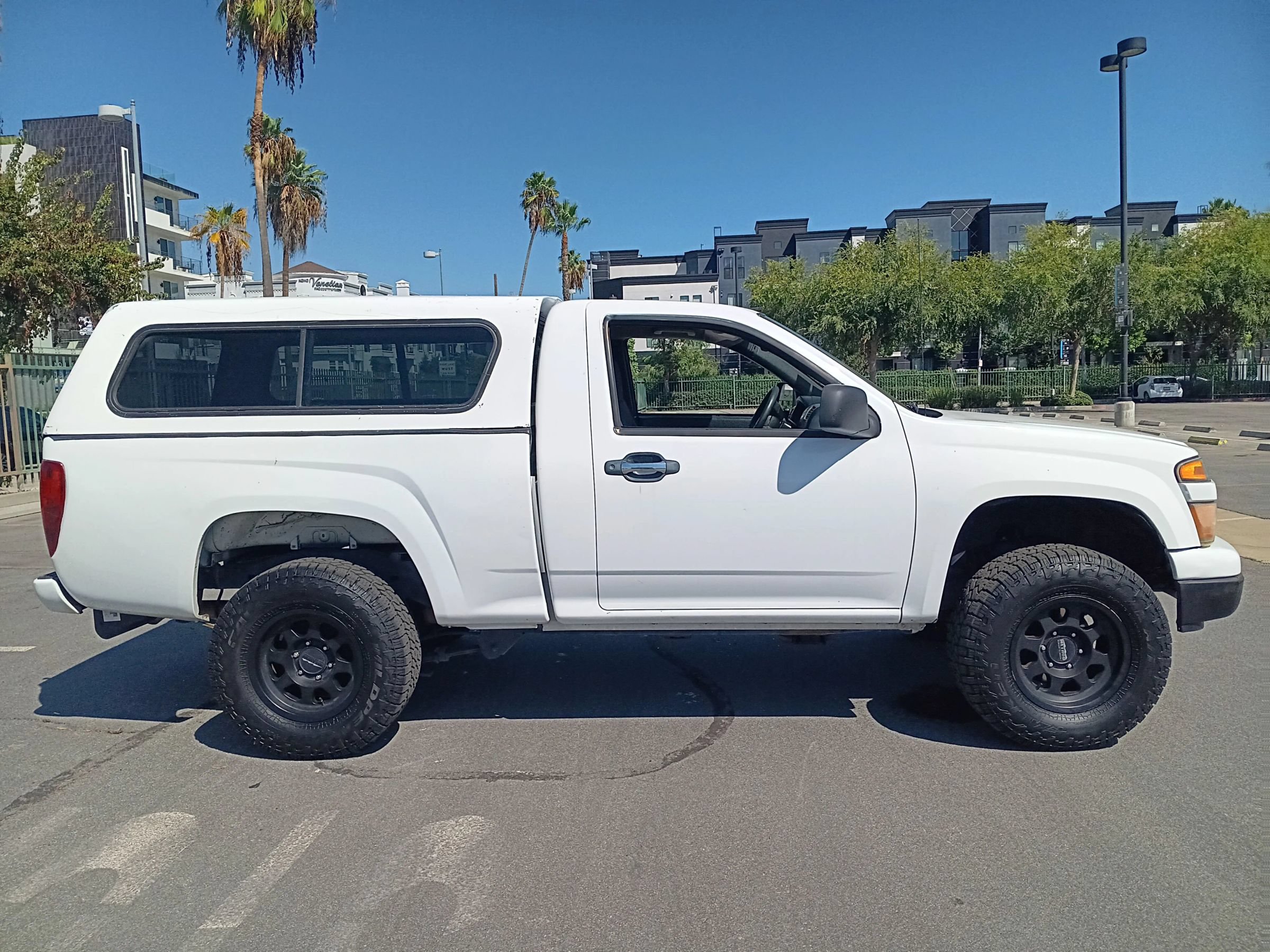 Used 2010 Chevrolet Colorado W/T AWD/4WD image 4