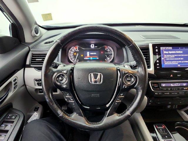 Used 2017 Honda Pilot Elite image 25