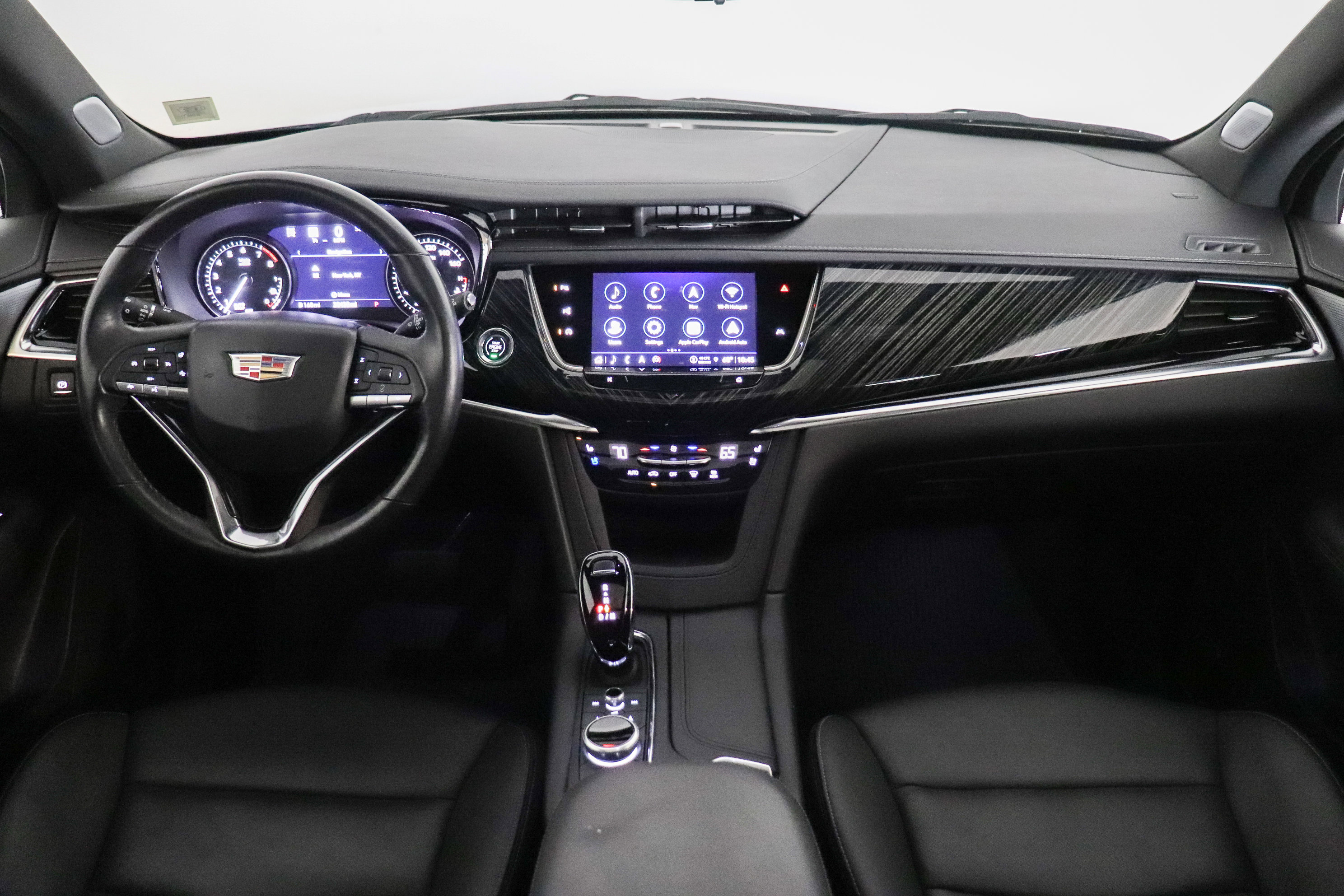 Used 2024 Cadillac XT6 Premium Luxury w/ Technology Package AWD/4WD image 30