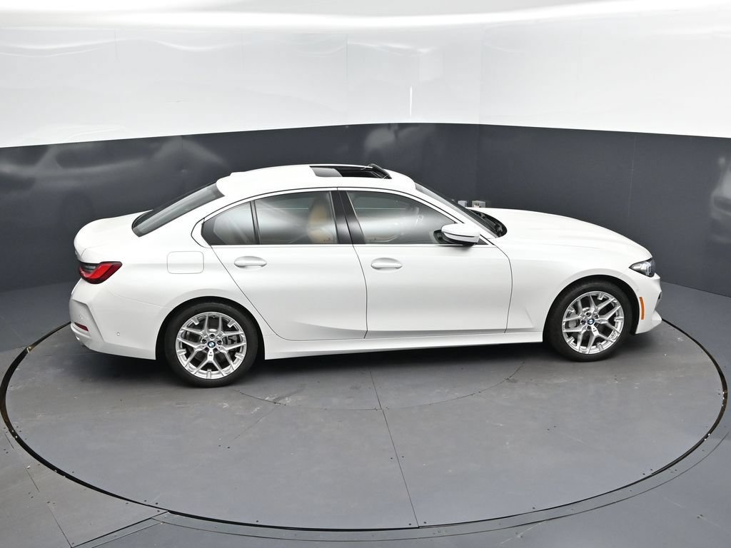 Certified 2026 BMW 330i Sedan RWD image 35