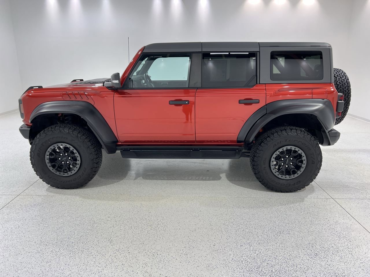 Used 2023 Ford Bronco Raptor image 3