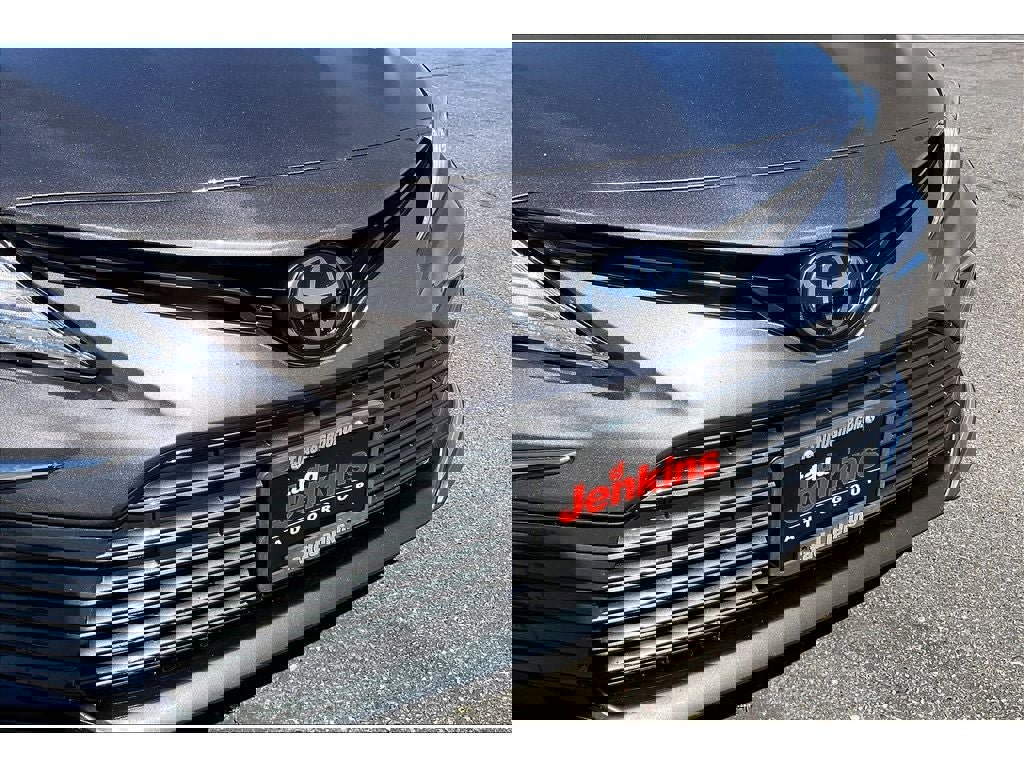 Used 2023 Toyota Camry XLE image 30