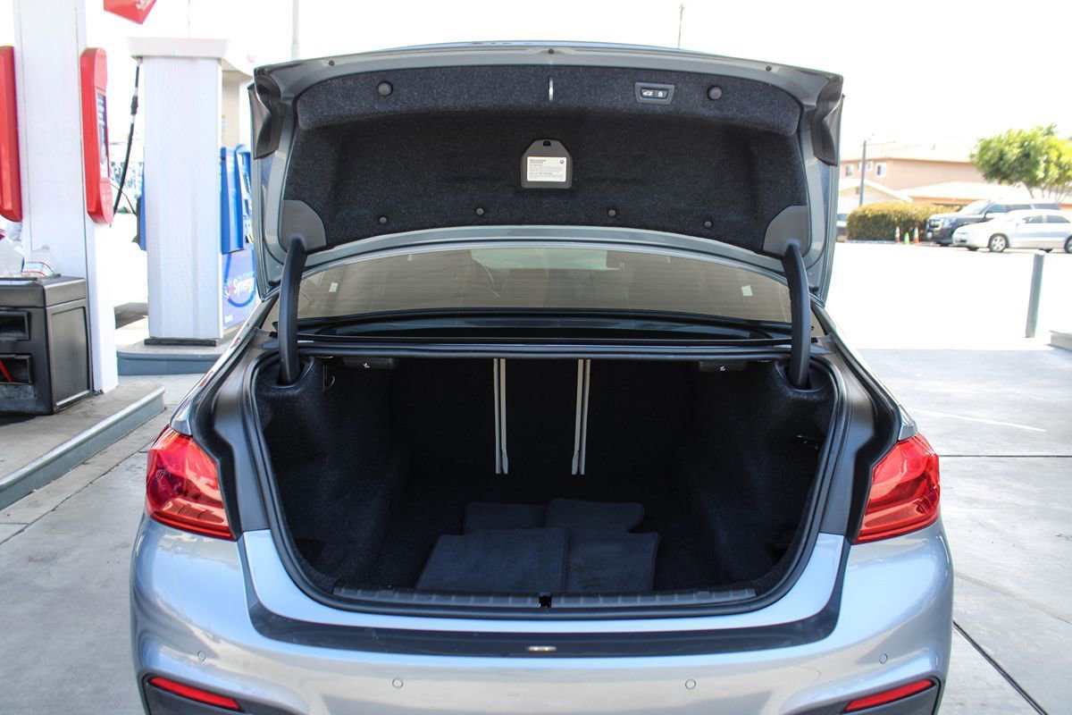 Used 2020 BMW M550i xDrive w/ Executive Package AWD/4WD image 41