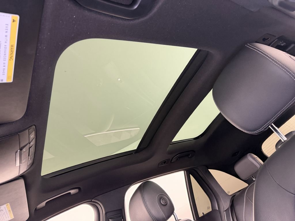 Used 2017 Mercedes-Benz GLC 300 4MATIC image 16