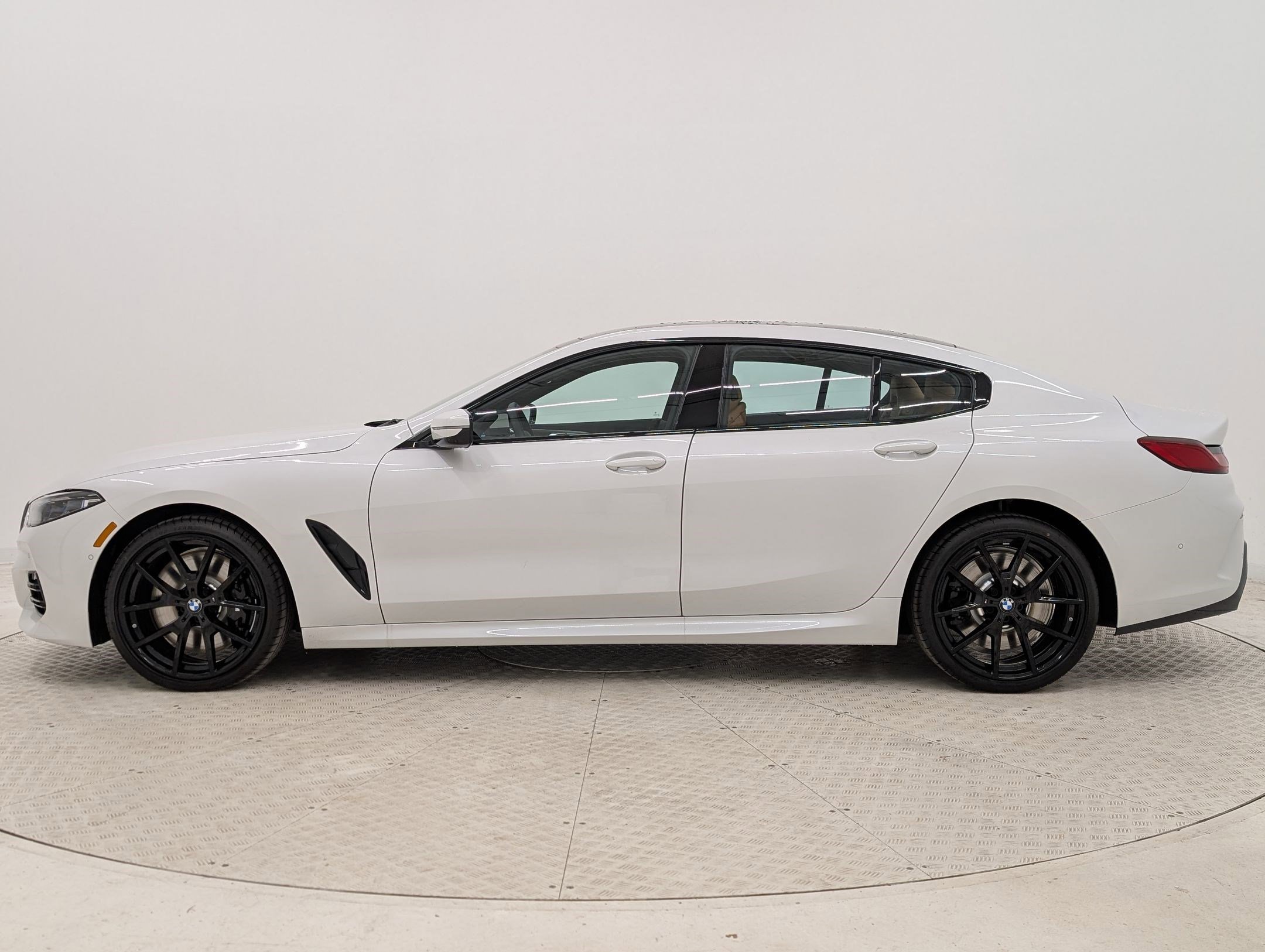 New 2026 BMW 840i xDrive image 2