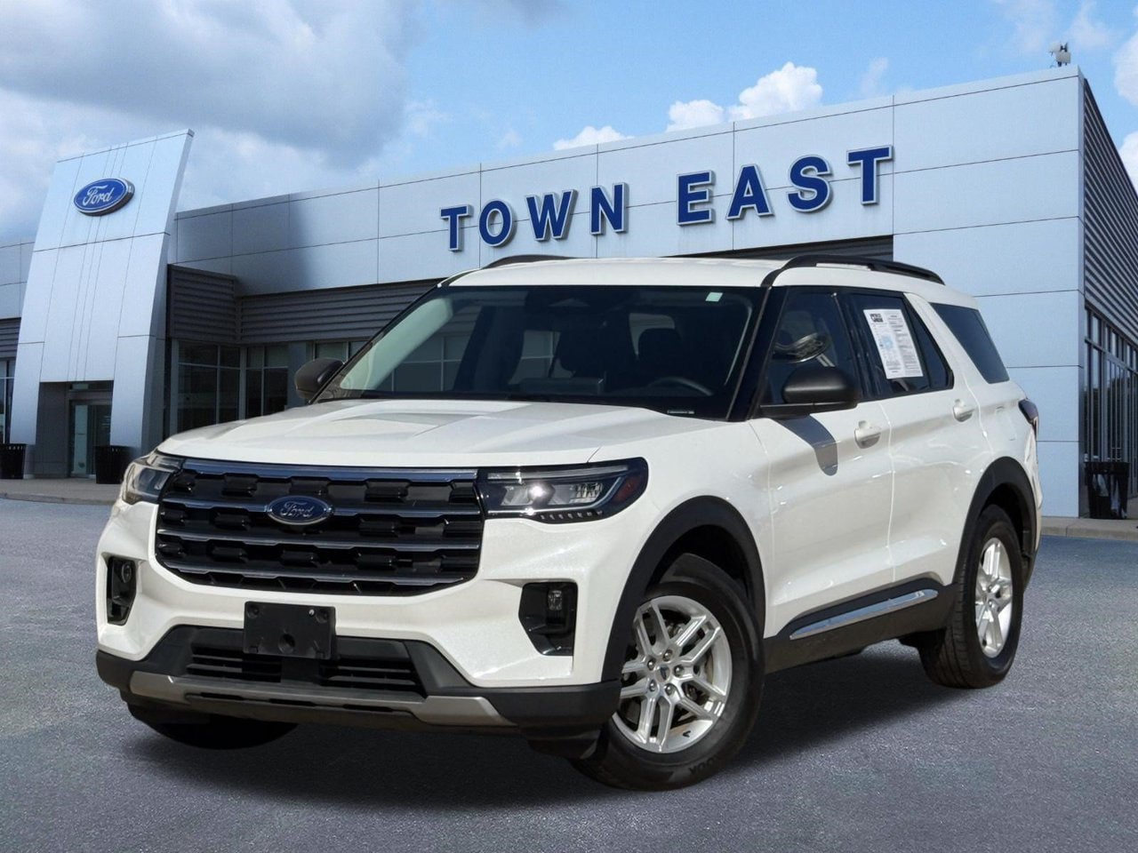 Certified 2025 Ford Explorer Active w/ Active Comfort Package