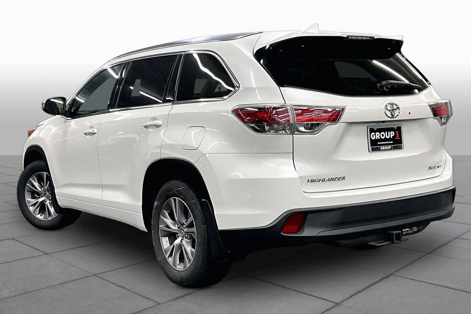 Used 2015 Toyota Highlander XLE AWD/4WD image 11