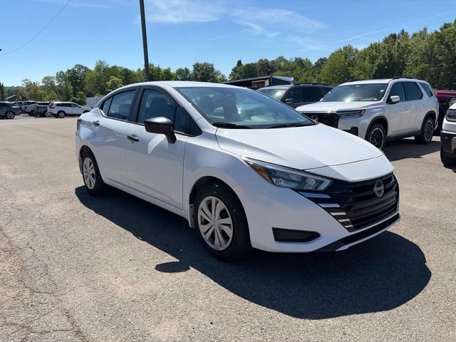 Used 2025 Nissan Versa S w/ Trunk Package FWD image 3