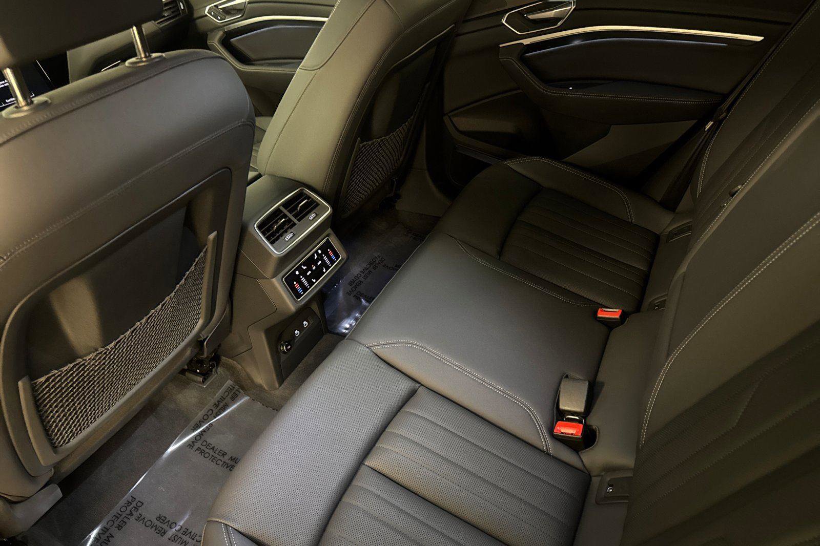 Certified 2023 Audi e-tron Premium Plus w/ Premium Plus Package image 12