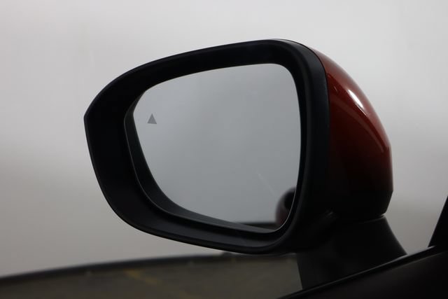 Used 2023 Nissan Rogue SV FWD image 34