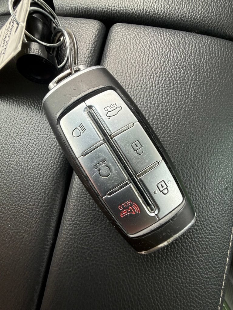 Used 2022 Genesis G80 2.5T w/ Advanced Package AWD/4WD image 19